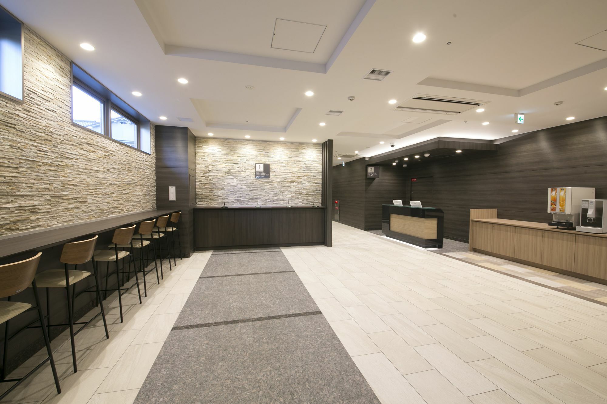 R&B Hotel Shin Osaka Kitaguchi Eksteriør billede